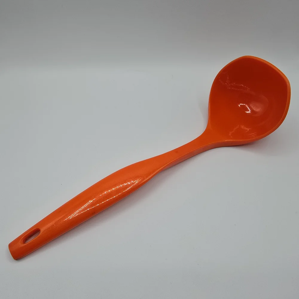 Vintage Fesco 4071 Orange Hard Plastic Ladle 11